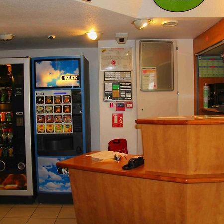 Lemon Hotel - Mery Sur Oise/Cergy Eksteriør billede