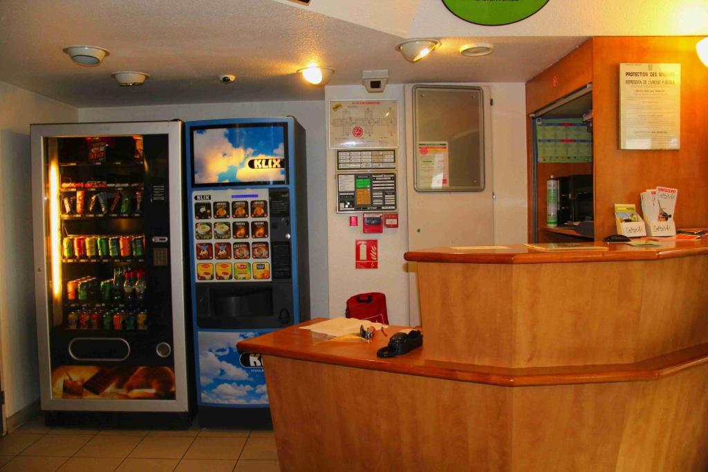 Lemon Hotel - Mery Sur Oise/Cergy Eksteriør billede